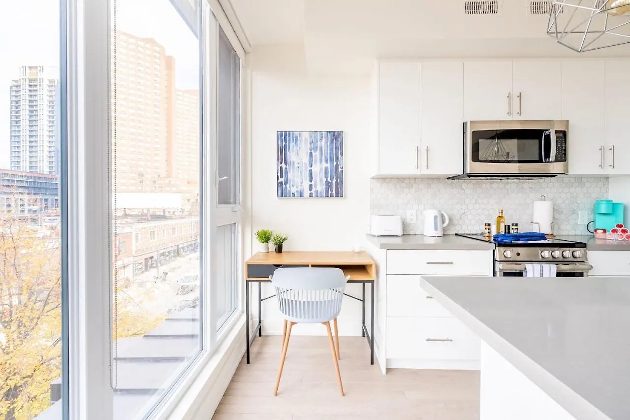 Upscale 3Br Condo - Minutes From High Park Toronto Canada