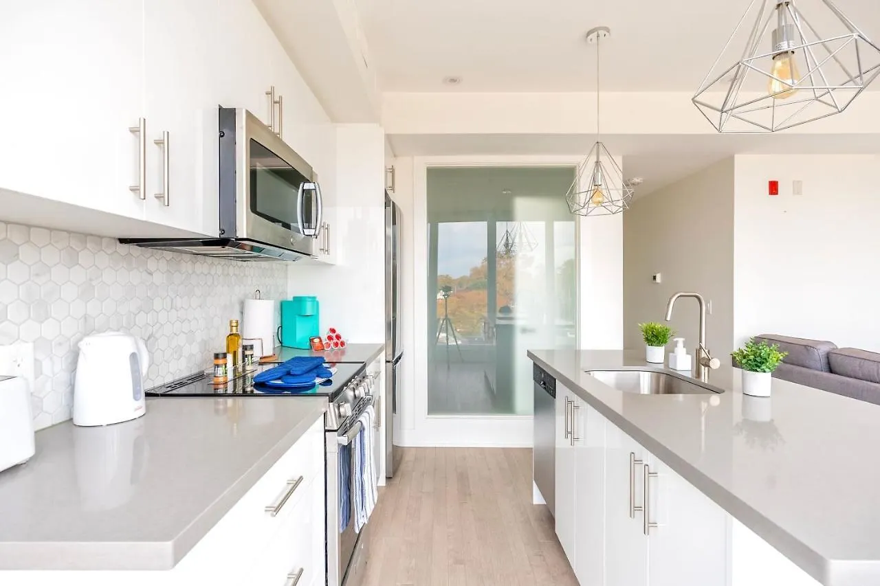 Upscale 3Br Condo - Minutes From High Park Toronto