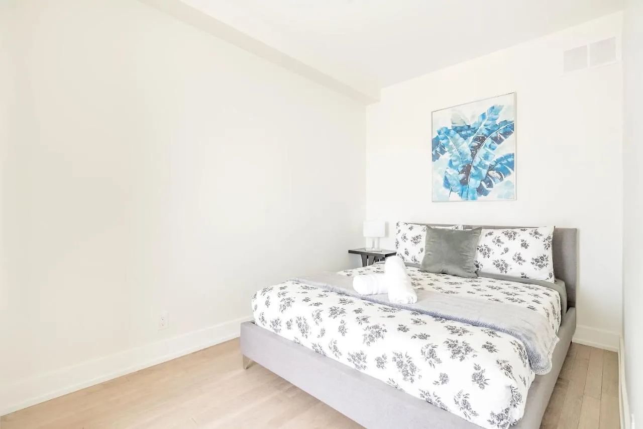 Apartment Upscale 3Br Condo - Minutes From High Park Toronto